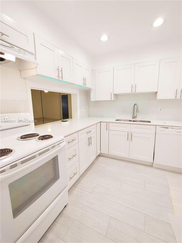 215 SE 3rd Ave 307C, Hallandale Beach, FL 33009