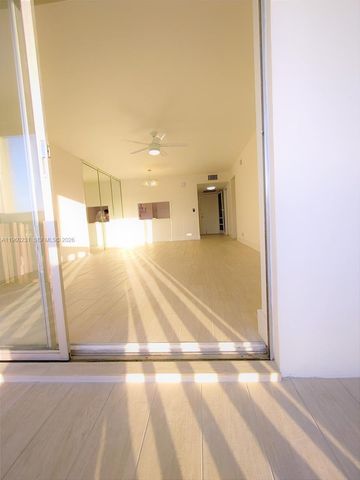 215 SE 3rd Ave 307C, Hallandale Beach, FL 33009