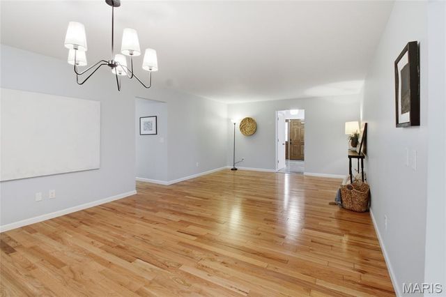 9624 Chamblin Drive, St Louis, MO 63123