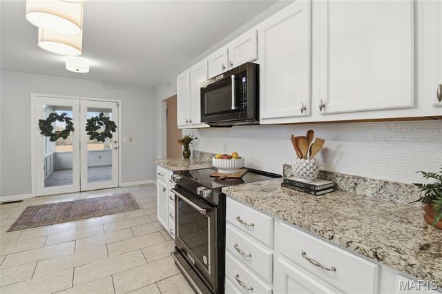 9624 Chamblin Drive, St Louis, MO 63123