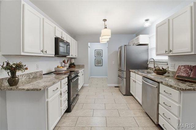 9624 Chamblin Drive, St Louis, MO 63123