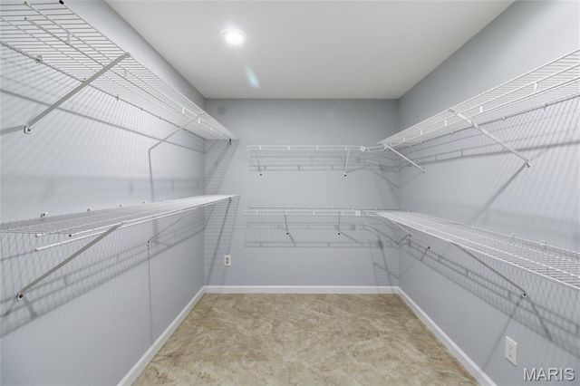 9624 Chamblin Drive, St Louis, MO 63123