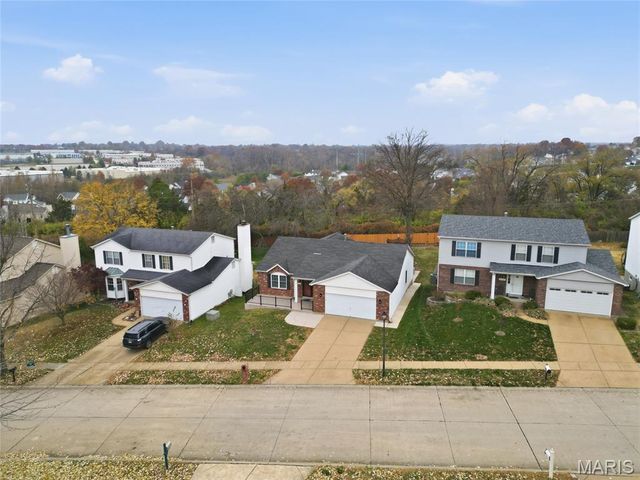 9624 Chamblin Drive, St Louis, MO 63123