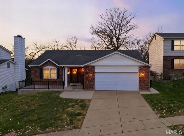 9624 Chamblin Drive, St Louis, MO 63123