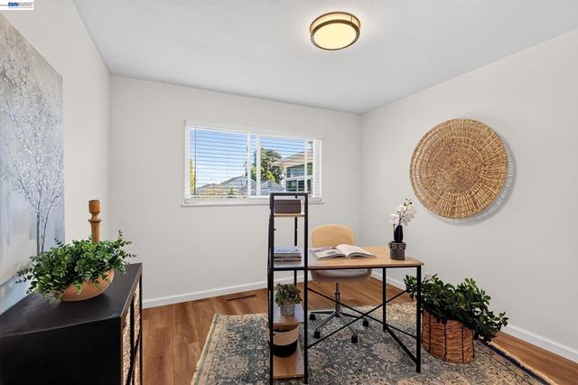 2464 Mikemary Ct, Castro Valley, CA 94546