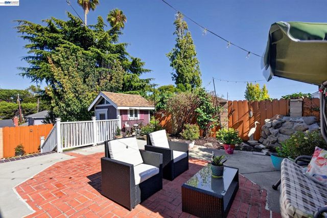 2464 Mikemary Ct, Castro Valley, CA 94546