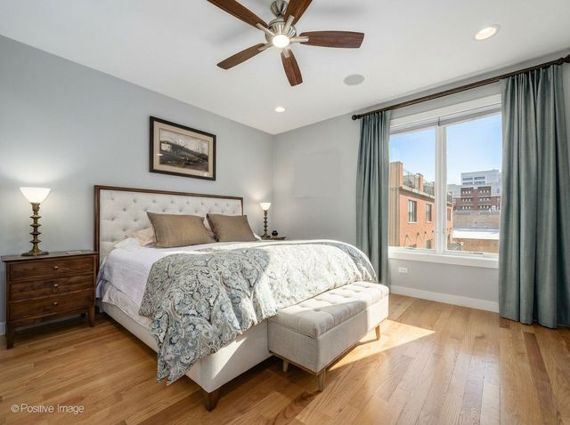 105 HOME Avenue, Oak Park, IL 60302