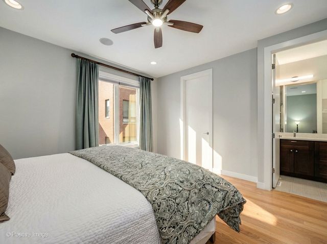 105 HOME Avenue, Oak Park, IL 60302