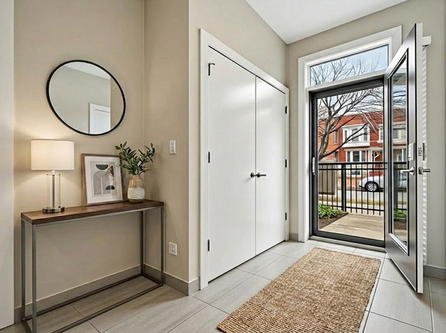 105 HOME Avenue, Oak Park, IL 60302