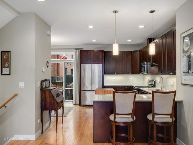 105 HOME Avenue, Oak Park, IL 60302