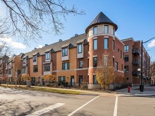 105 HOME Avenue, Oak Park, IL 60302