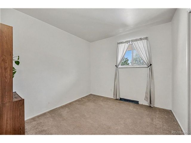 7690 Greenwood Blvd, Denver, CO 80221