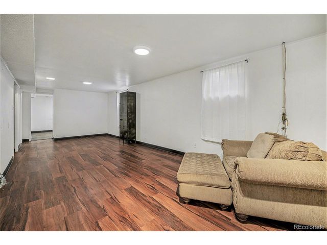 7690 Greenwood Blvd, Denver, CO 80221