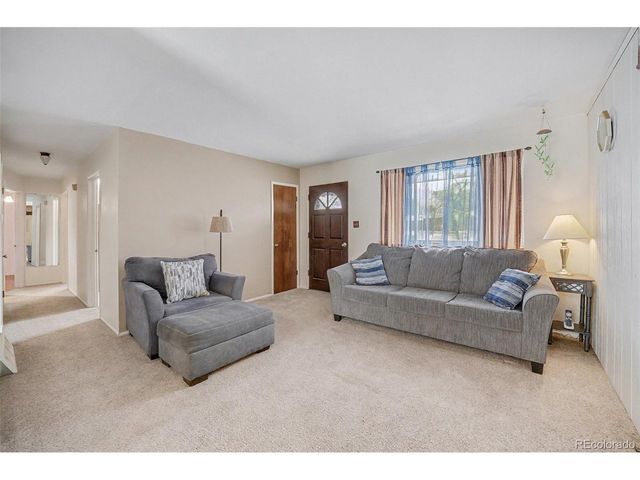 7690 Greenwood Blvd, Denver, CO 80221