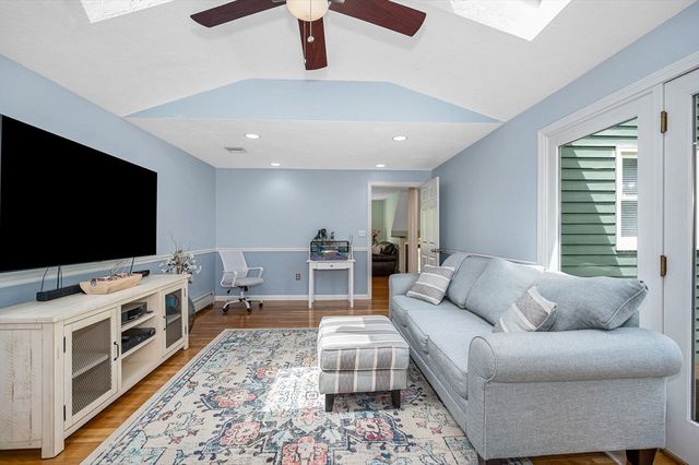 8 Avery Street, Wilmington, MA 01887