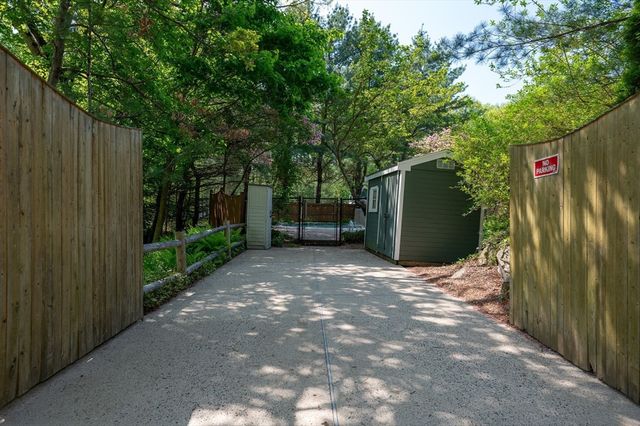 8 Avery Street, Wilmington, MA 01887