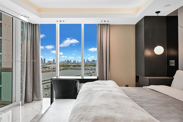 1000 S Pointe Dr 1706, Miami Beach, FL 33139