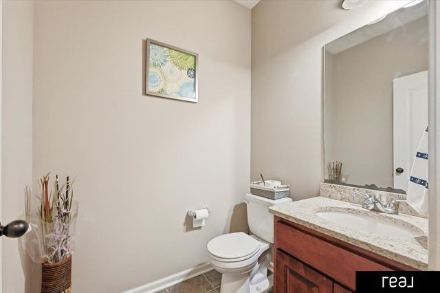 5720 S 165 Street, Omaha, NE 68135