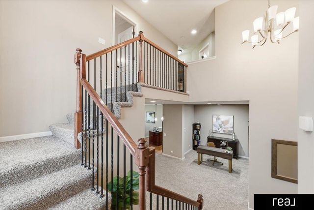 5720 S 165 Street, Omaha, NE 68135