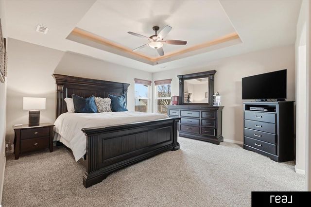 5720 S 165 Street, Omaha, NE 68135