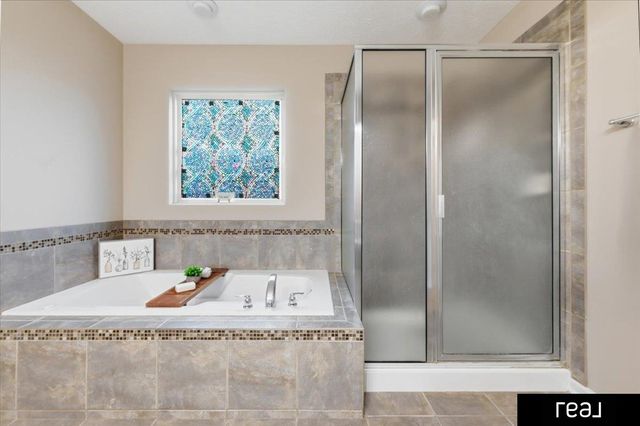 5720 S 165 Street, Omaha, NE 68135