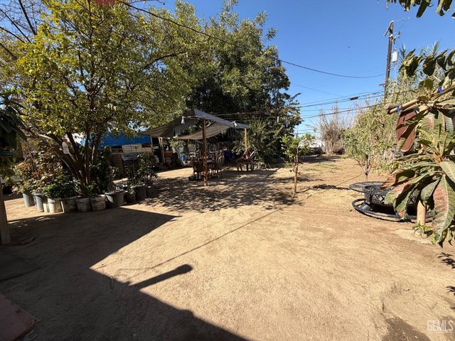 630 Beverly Drive, Bakersfield, CA 93307
