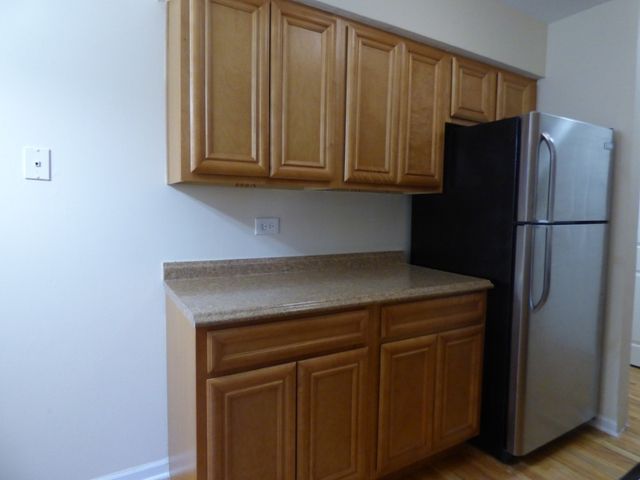 1626 W Estes Avenue 1F, Chicago, IL 60626