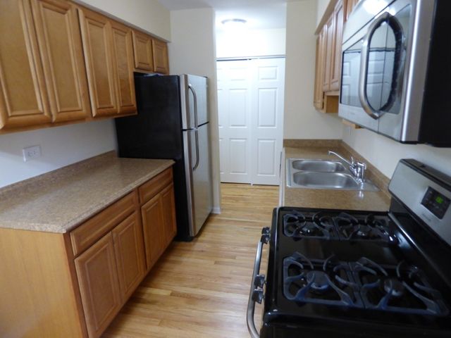 1626 W Estes Avenue 1F, Chicago, IL 60626