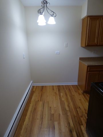 1626 W Estes Avenue 1F, Chicago, IL 60626