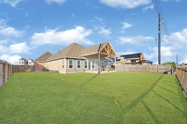 719 Cold Spring Drive, Baytown, TX 77523