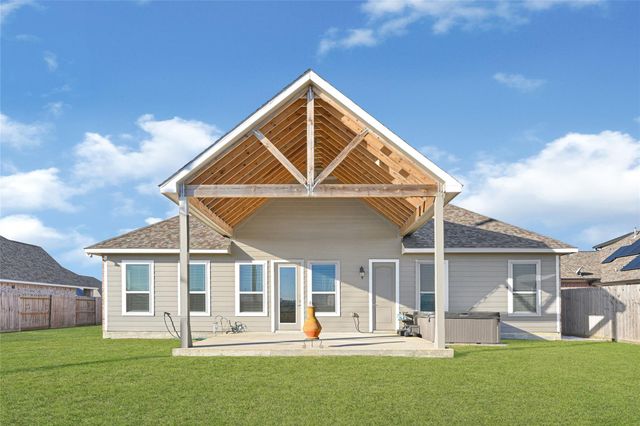 719 Cold Spring Drive, Baytown, TX 77523