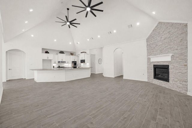 719 Cold Spring Drive, Baytown, TX 77523