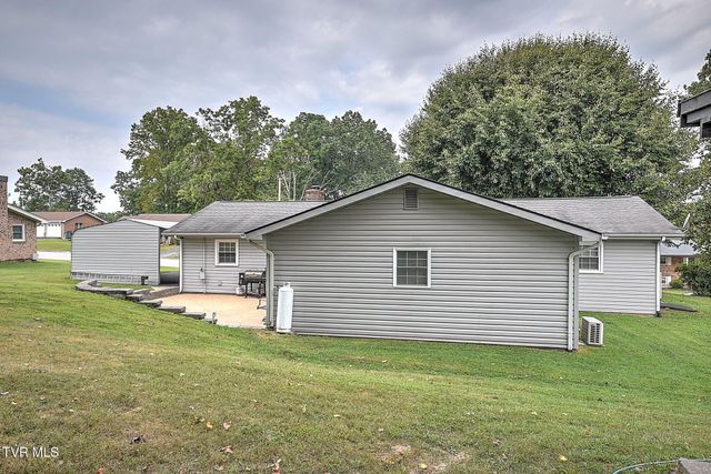 393 Mosswood Lane, Bristol, VA 24201