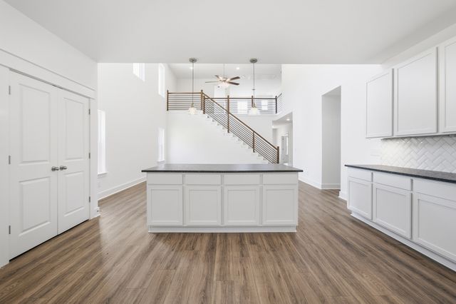 7247 Fairlawn Dr, Fairview, TN 37062