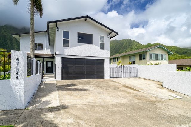 47-544 Hakuhale Street, Kaneohe, HI 96744