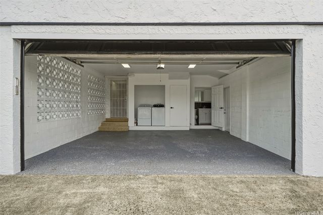 47-544 Hakuhale Street, Kaneohe, HI 96744