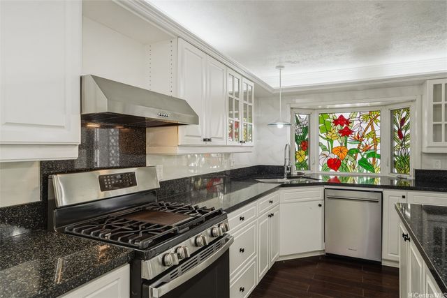 47-544 Hakuhale Street, Kaneohe, HI 96744