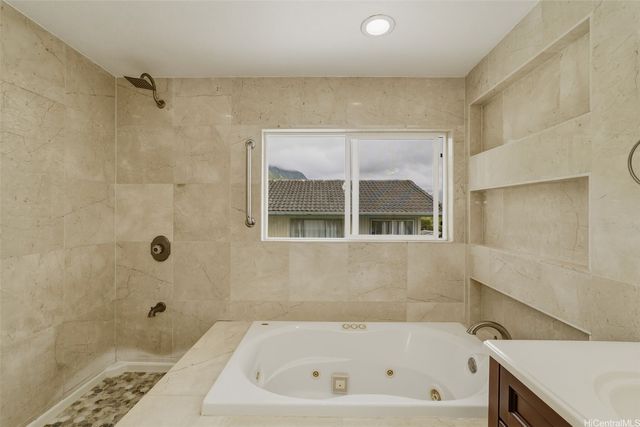 47-544 Hakuhale Street, Kaneohe, HI 96744