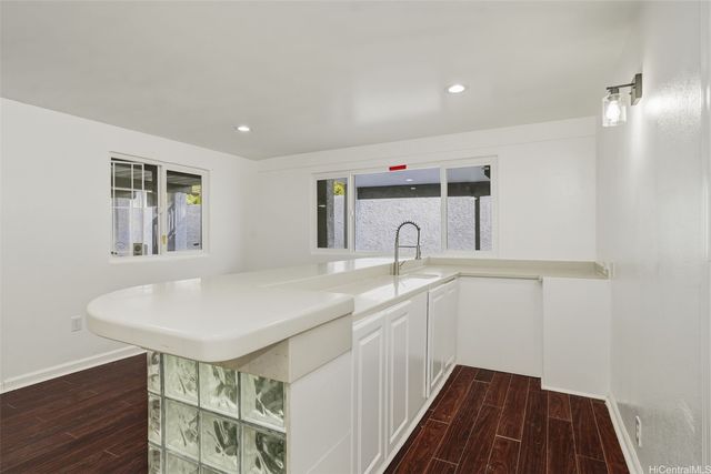 47-544 Hakuhale Street, Kaneohe, HI 96744