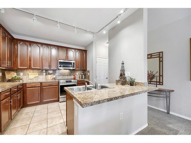 15470 Canyon Rim Dr 202, Englewood, CO 80112