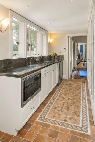 4415 E Lake Harriet Parkway, Minneapolis, MN 55419