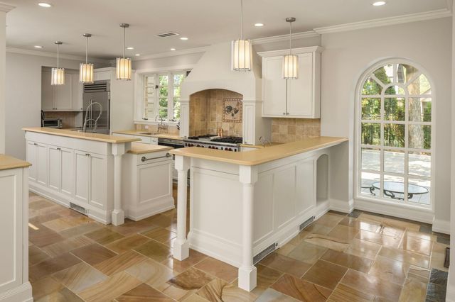 4415 E Lake Harriet Parkway, Minneapolis, MN 55419