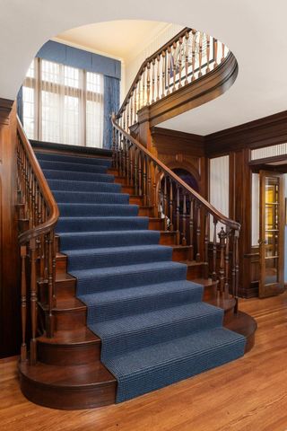 4415 E Lake Harriet Parkway, Minneapolis, MN 55419