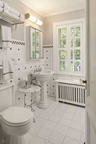 4415 E Lake Harriet Parkway, Minneapolis, MN 55419