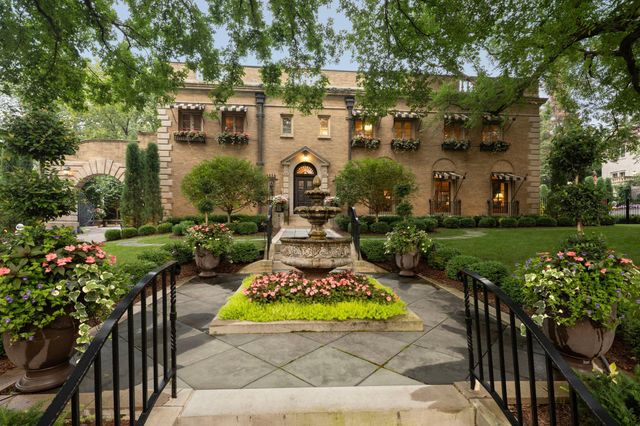 4415 E Lake Harriet Parkway, Minneapolis, MN 55419