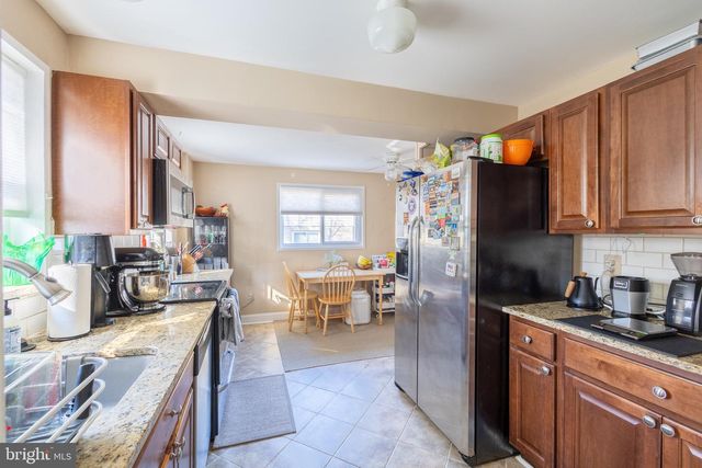 10611 MAPLE ST, Fairfax, VA 22030