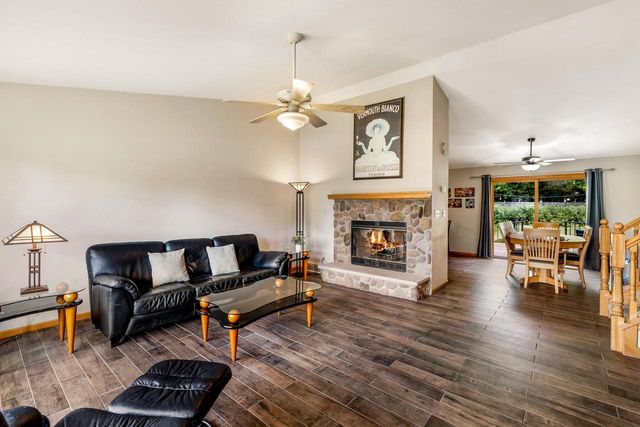 N50W14230 Fairmount AVENUE, Menomonee Falls, WI 53051