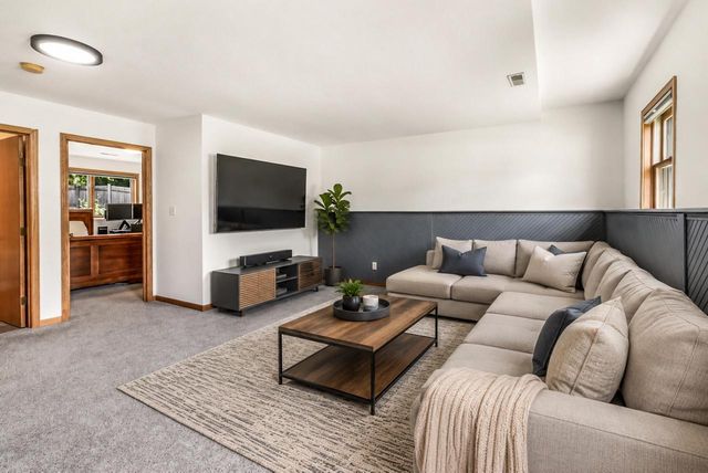 N50W14230 Fairmount AVENUE, Menomonee Falls, WI 53051