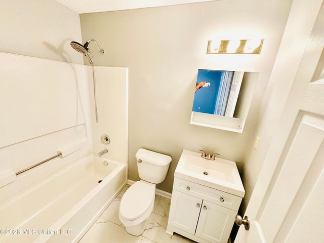 7586 Iris Drive, Southaven, MS 38671