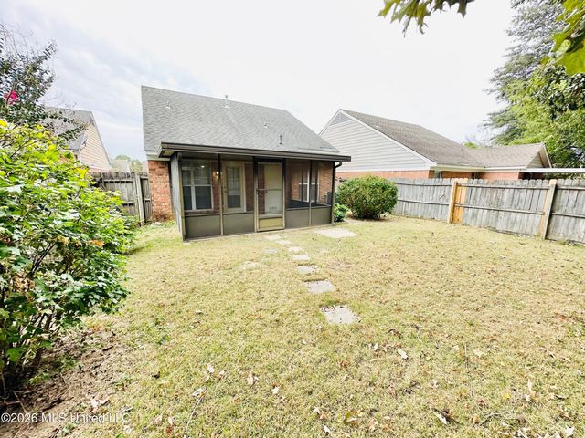 7586 Iris Drive, Southaven, MS 38671